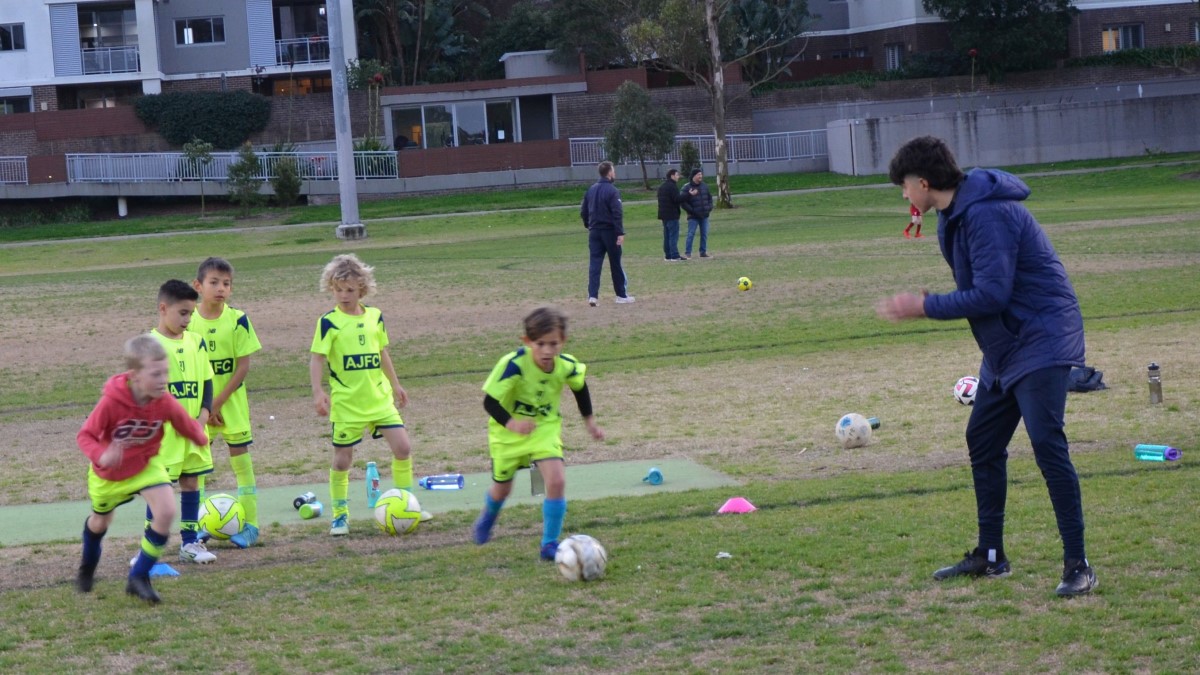 AJFC Academy 1v1 football skills session